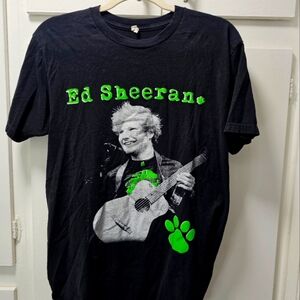 Ed Sheehan band tee unisex size m